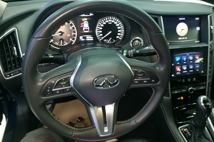 Used Infiniti Q50L 2018 2.0T Comfort Edition China VI Standard Steering Wheel
