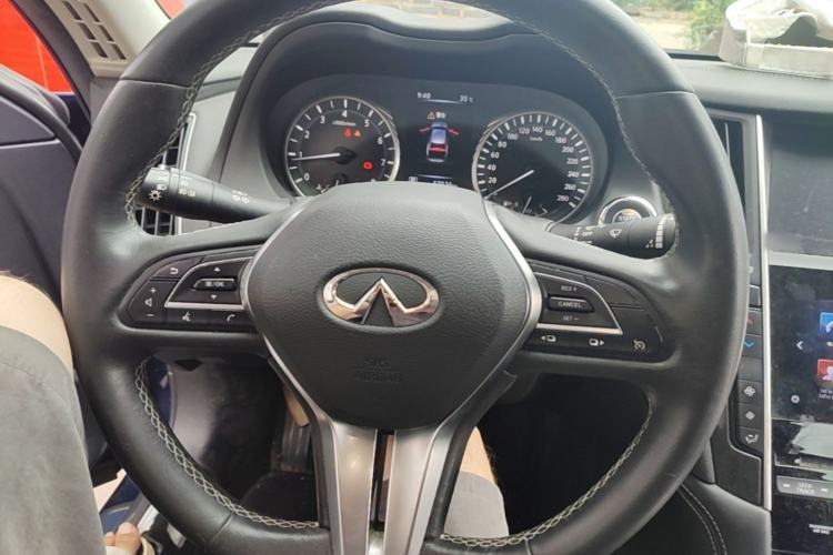Used Infiniti Q50L 2018 2.0T Comfort Edition China VI Standard Steering Wheel