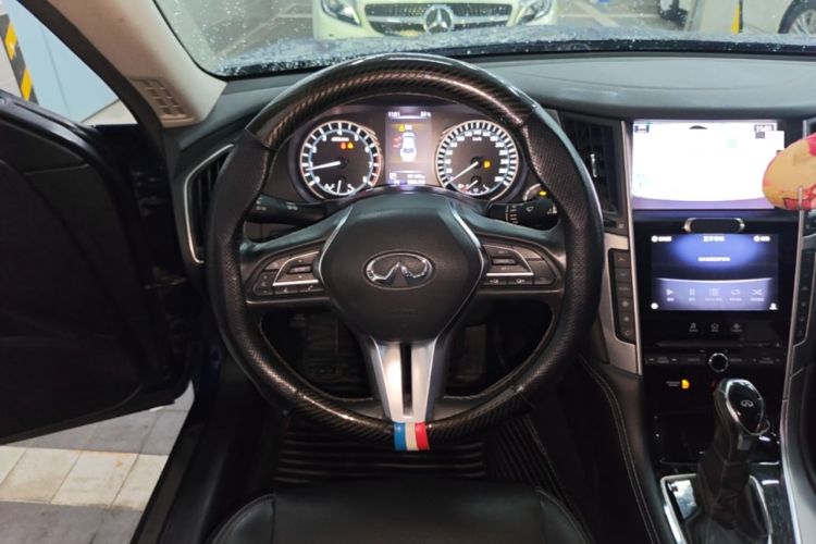 Used Infiniti Q50L 2018 2.0T Enjoyment Version China V Standard Steering Wheel