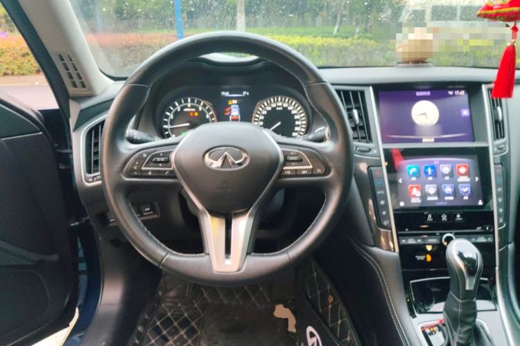 Used Infiniti Q50L 2018 2.0T Comfort Edition China VI Standard Steering Wheel