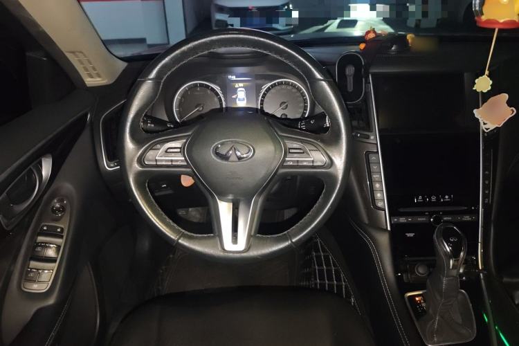 Used Infiniti Q50L 2018 2.0T Comfort Edition China V Standard Steering Wheel