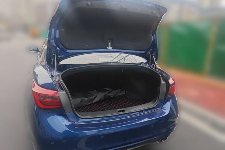 Used Infiniti Q50L 2018 2.0T Enjoyment Edition China V standard Trunk