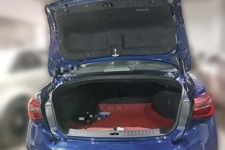 Used Infiniti Q50L 2018 2.0T Enjoyment Edition China V standard Trunk