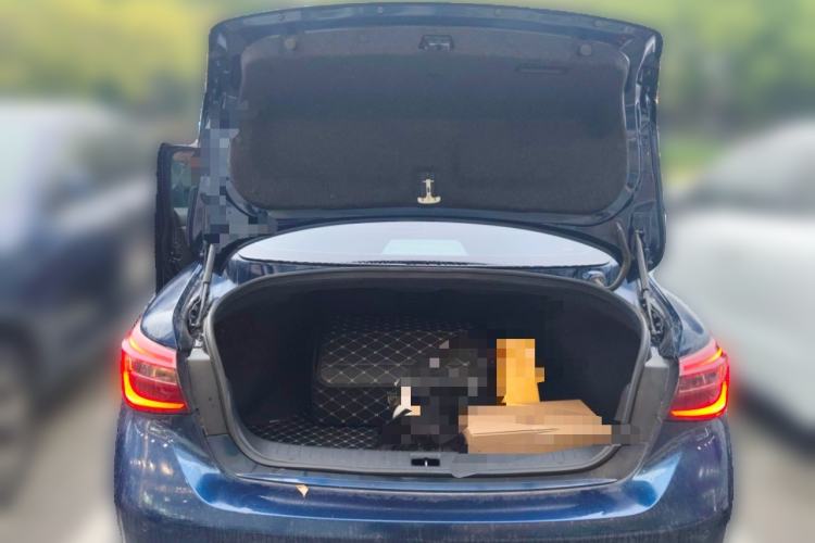 Used Infiniti Q50L 2018 2.0T Comfort Edition China VI Standard Trunk