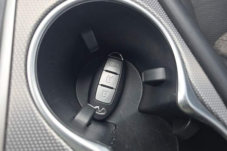 Used Infiniti Q50L 2018 2.0T Enjoyment Version China V Standard Vehicle Key