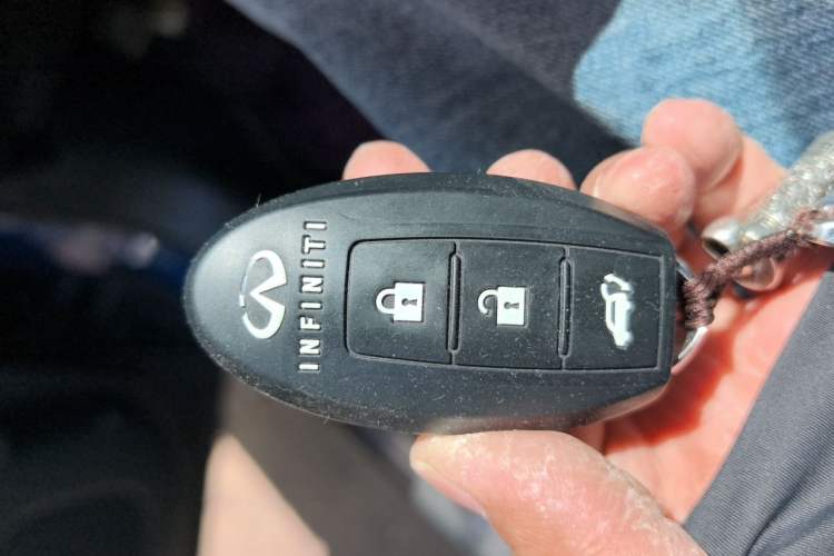 Used Infiniti Q50L 2018 2.0T Enjoyment Version China VI Standard Vehicle Key