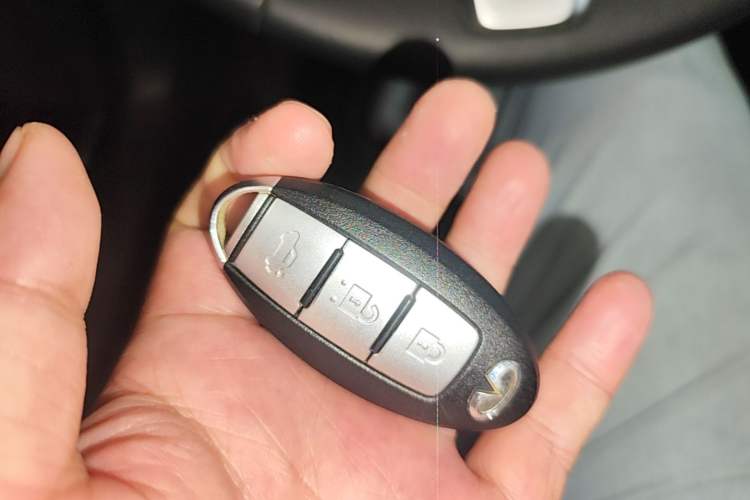 Used Infiniti Q50L 2018 2.0T Enjoyment Version China V Standard Vehicle Key