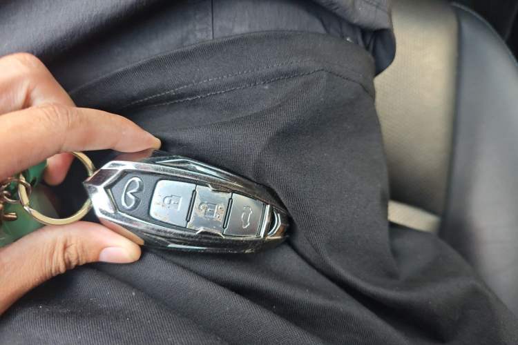Used Infiniti Q50L 2018 2.0T Enjoyment Version China V Standard Vehicle Key