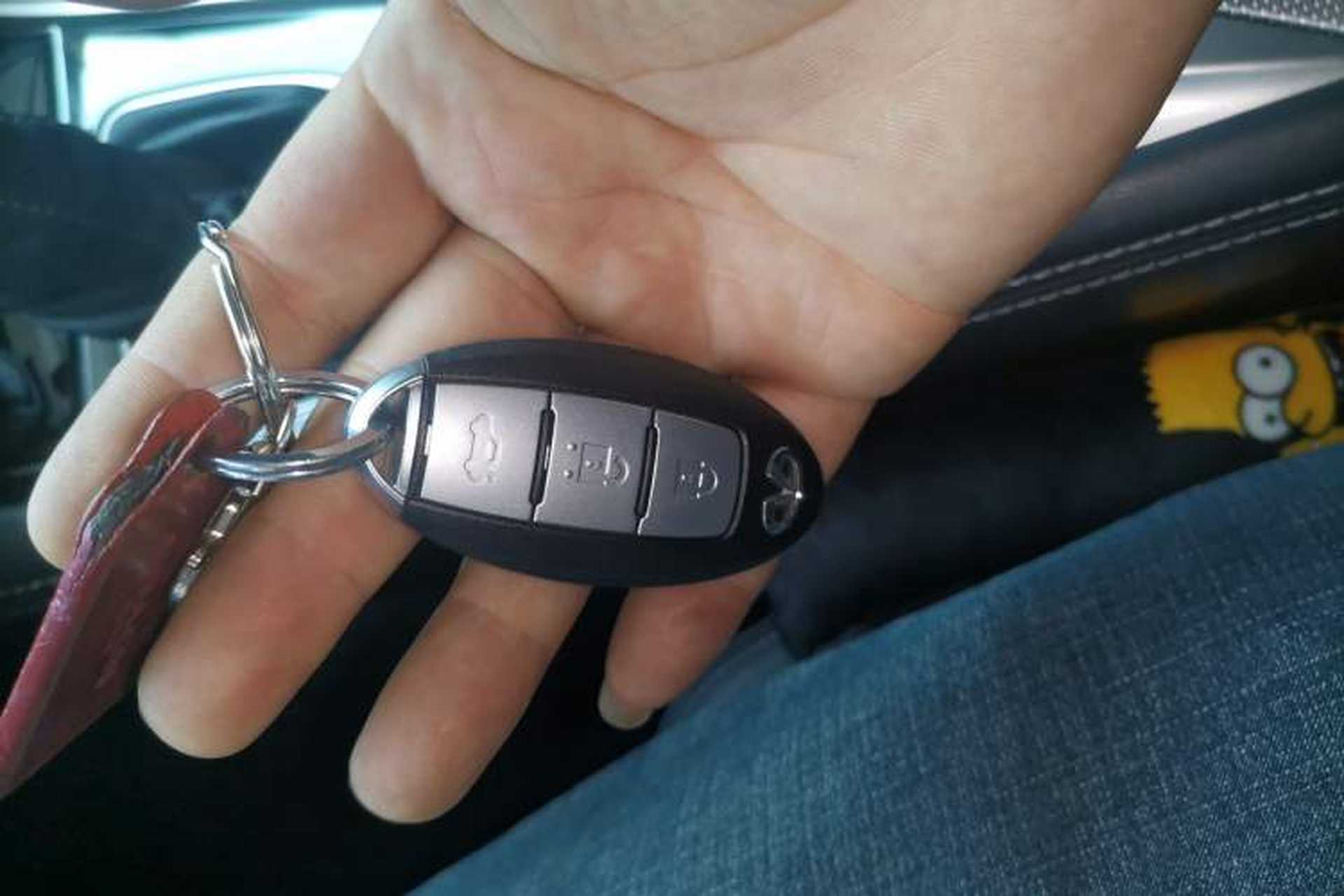 Used Infiniti Q50L 2018 2.0T Enjoyment Version China VI Standard Vehicle Key