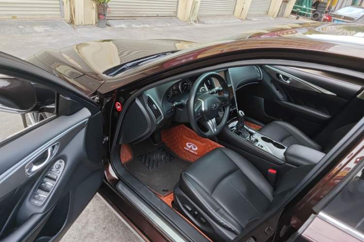 Used Infiniti Q50L 2018 2.0T Enjoyment Version China V Standard Driver Seat