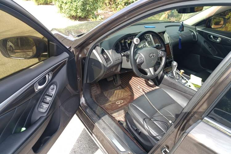 Used Infiniti Q50L 2018 2.0T Comfort Edition China V Standard Driver Seat
