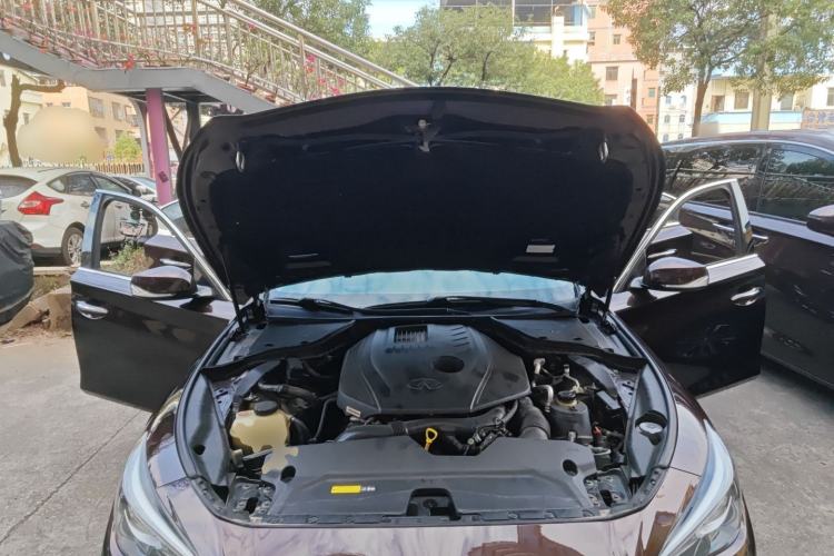 Used Infiniti Q50L 2018 2.0T Enjoyment Version China V Standard Engine Bay