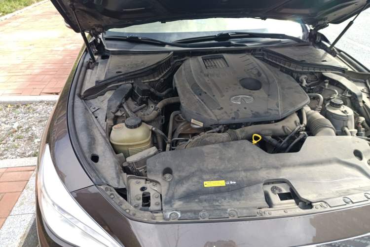 Used Infiniti Q50L 2018 2.0T Comfort Edition China V Standard Engine Bay Right