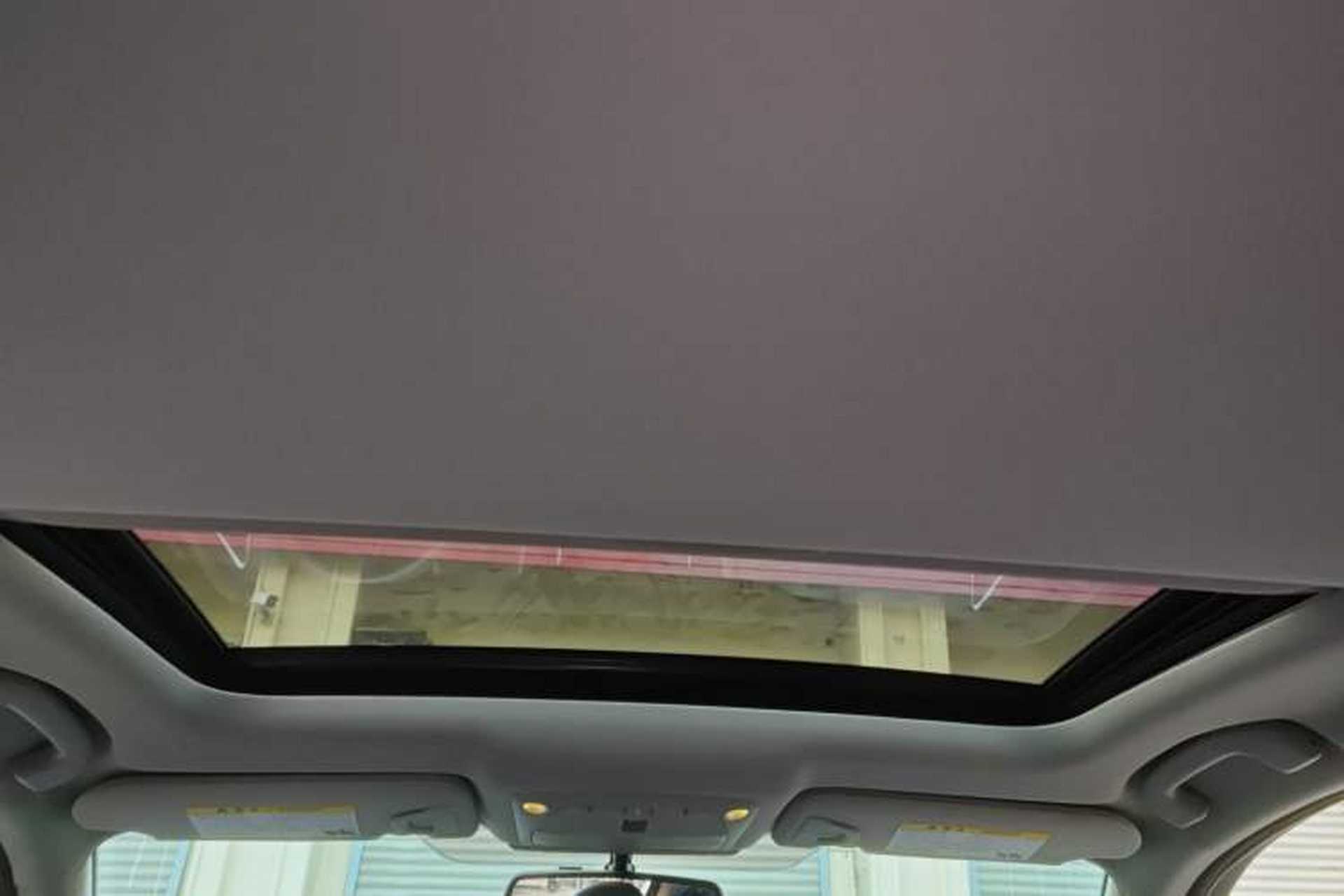 Used Infiniti Q50L 2018 2.0T Enjoyment Version China V Standard Headliner