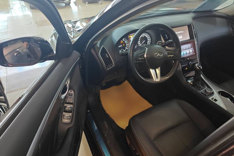 Used Infiniti Q50L 2018 2.0T Enjoyment Version China V Standard Interior 2