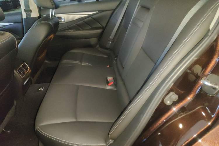 Used Infiniti Q50L 2018 2.0T Enjoyment Version China V Standard Left Rear Seat