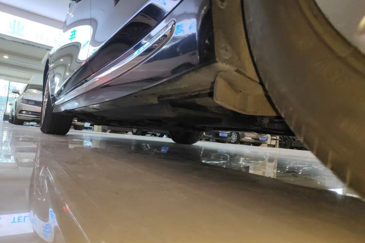 Used Infiniti Q50L 2018 2.0T Enjoyment Version China V Standard Left Side Sill