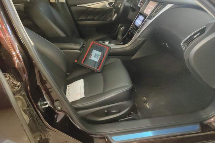 Used Infiniti Q50L 2018 2.0T Enjoyment Version China V Standard Right Front Seat