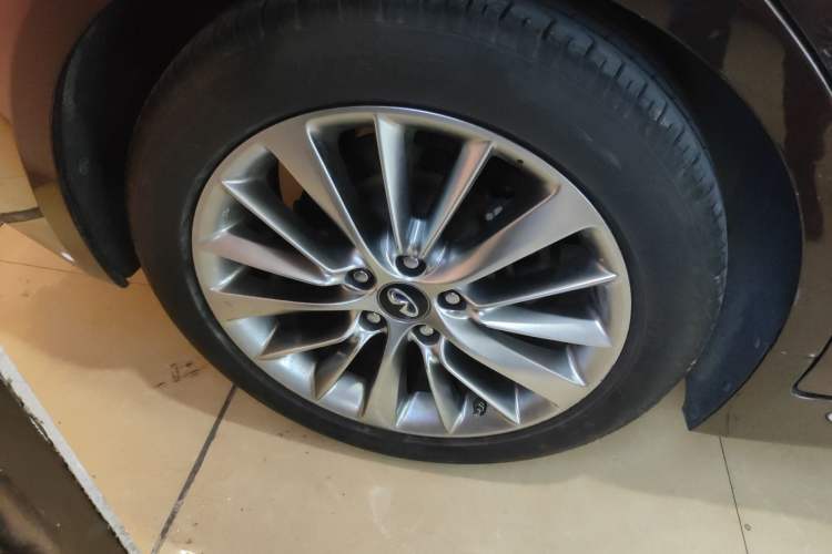 Used Infiniti Q50L 2018 2.0T Enjoyment Version China V Standard Right Rear Wheel Hub