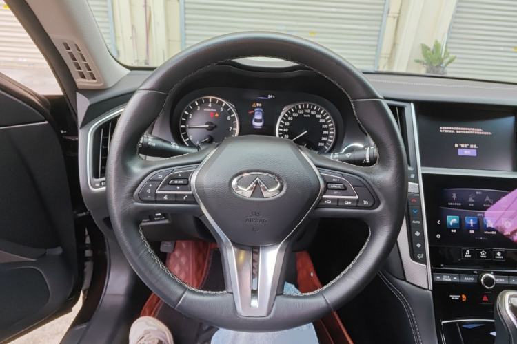 Used Infiniti Q50L 2018 2.0T Enjoyment Version China V Standard Steering Wheel