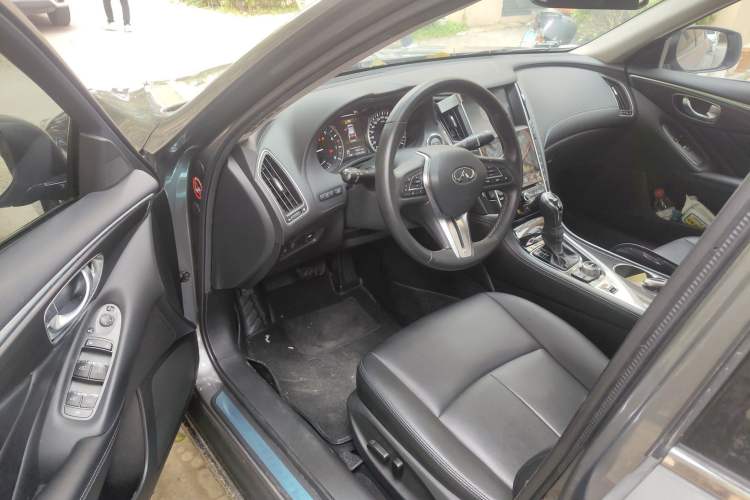 Used Infiniti Q50L 2018 2.0T Comfort Edition China VI Standard Driver Seat