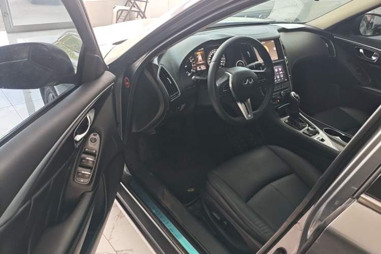 Used Infiniti Q50L 2018 2.0T Comfort Edition China VI Standard Driver Seat