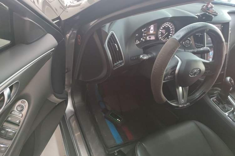 Used Infiniti Q50L 2018 2.0T Enjoyment Version China VI Standard Driver Seat