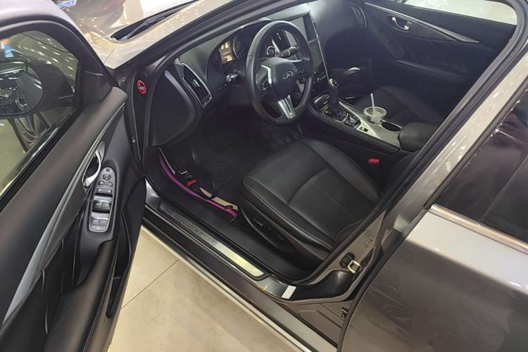 Used Infiniti Q50L 2018 2.0T Enjoyment Version China VI Standard Driver Seat