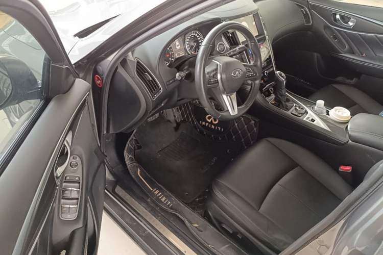 Used Infiniti Q50L 2018 2.0T Comfort Edition China VI Standard Driver Seat