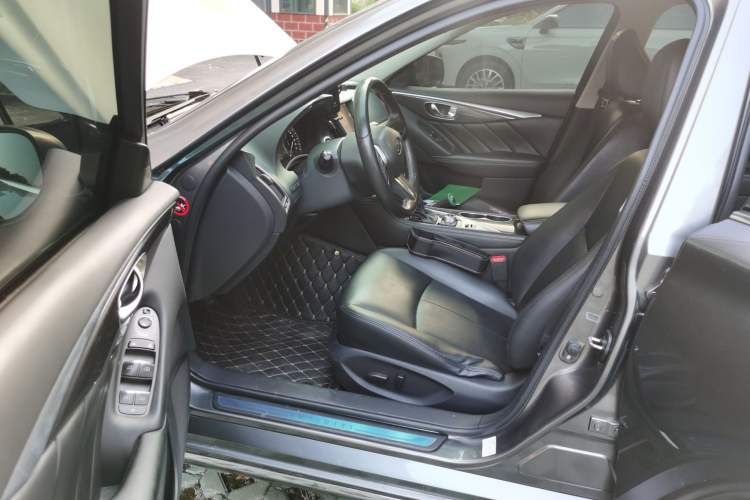 Used Infiniti Q50L 2018 2.0T Comfort Edition China VI Standard Driver Seat