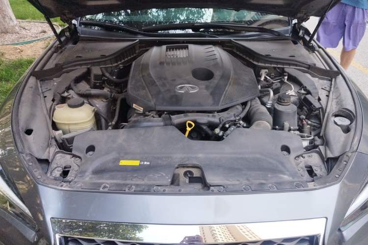 Used Infiniti Q50L 2018 2.0T Enjoyment Edition China V standard Engine Bay