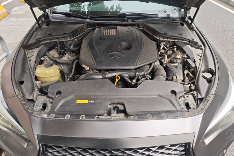 Used Infiniti Q50L 2018 2.0T Enjoyment Version China V Standard Engine Bay