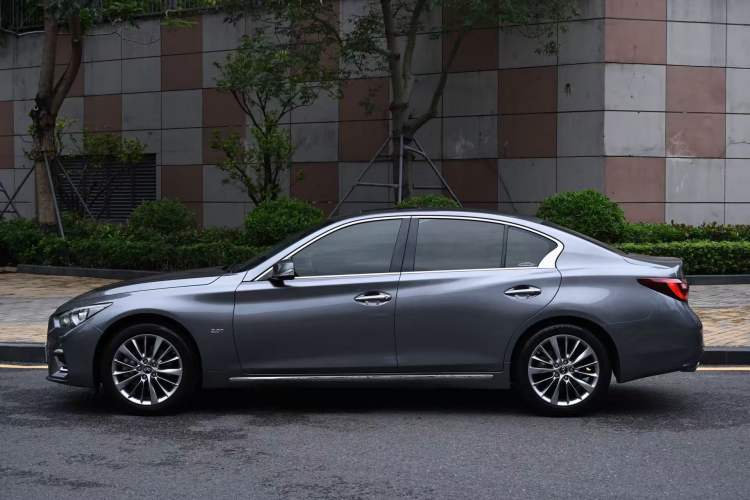 Used Infiniti Q50L 2018 2.0T Enjoyment Version China VI Standard Exterior 1