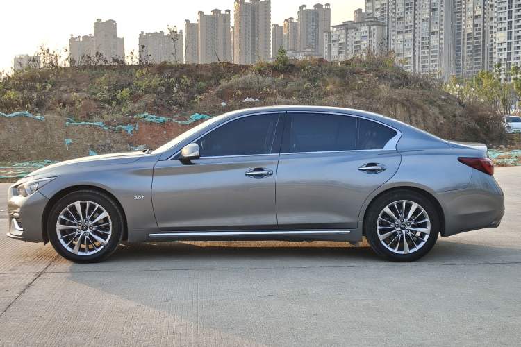 Used Infiniti Q50L 2018 2.0T Enjoyment Version China VI Standard Exterior 5