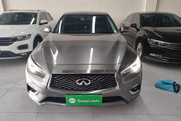 Used Infiniti Q50L 2018 2.0T Enjoyment Version China VI Standard Front