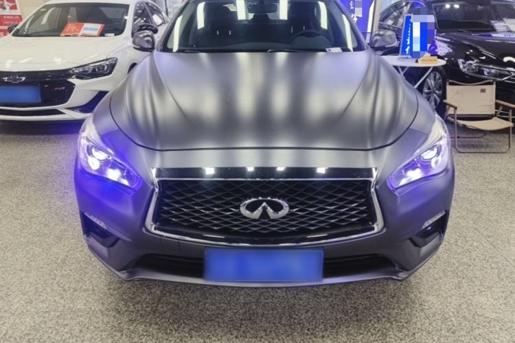 Used Infiniti Q50L 2018 2.0T Comfort Edition China VI Standard Front