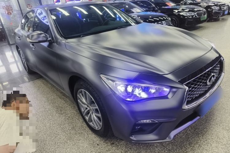 Used Infiniti Q50L 2018 2.0T Comfort Edition China VI Standard Front Right 45 Deg