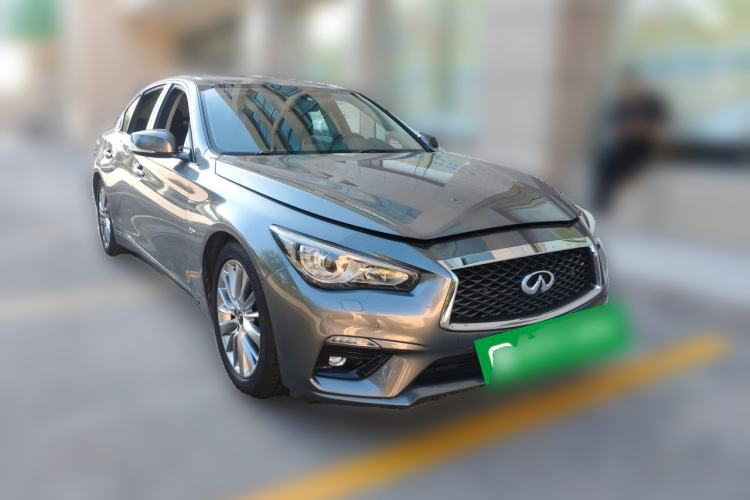Used Infiniti Q50L 2018 2.0T Enjoyment Version China VI Standard Front Right 45 Deg