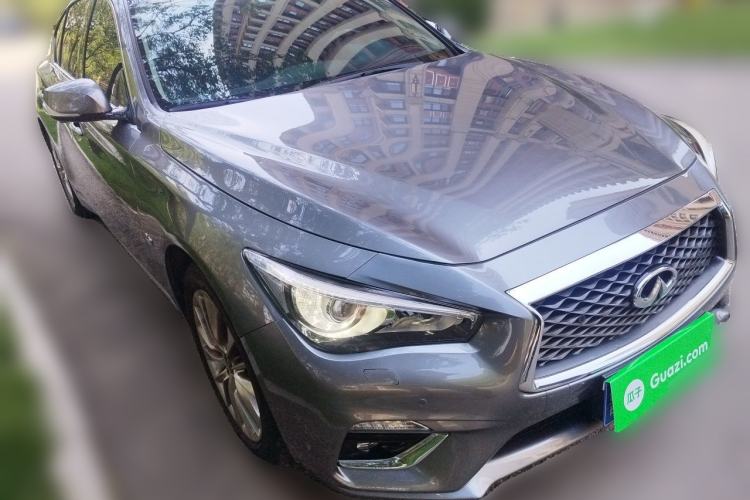Used Infiniti Q50L 2018 2.0T Enjoyment Edition China V standard Front Right 45 Deg