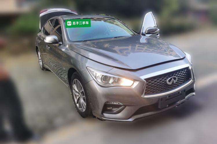 Used Infiniti Q50L 2018 2.0T Comfort Edition China VI Standard Front Right 45 Deg