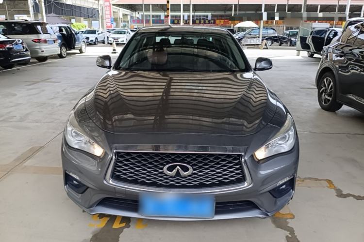 Used Infiniti Q50L 2018 2.0T Comfort Edition China VI Standard Front