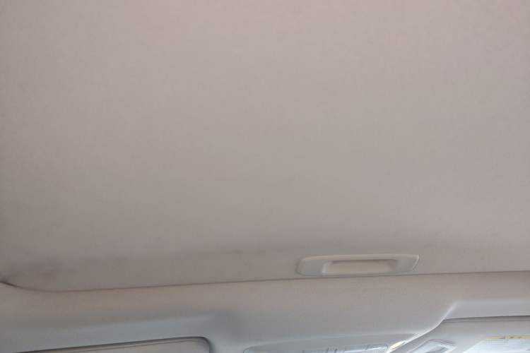 Used Infiniti Q50L 2018 2.0T Comfort Edition China VI Standard Headliner