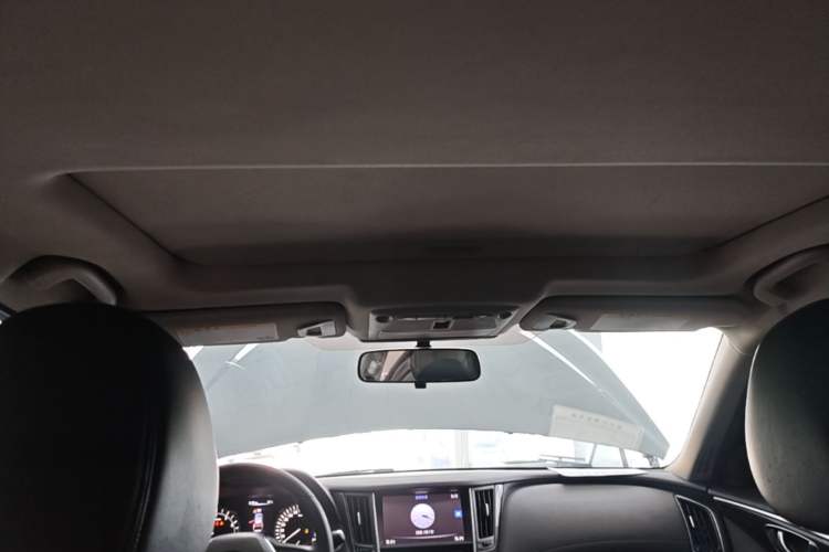 Used Infiniti Q50L 2018 2.0T Comfort Edition China VI Standard Headliner