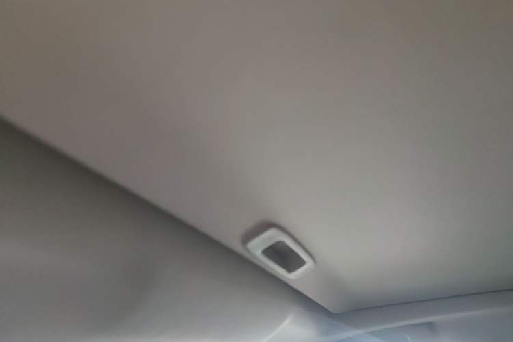 Used Infiniti Q50L 2018 2.0T Enjoyment Version China VI Standard Headliner