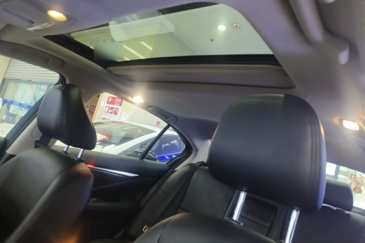 Used Infiniti Q50L 2018 2.0T Comfort Edition China VI Standard Headliner