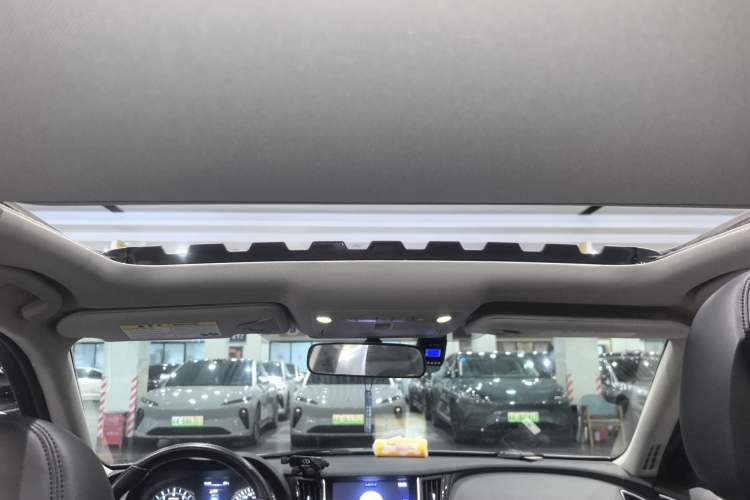 Used Infiniti Q50L 2018 2.0T Comfort Edition China VI Standard Headliner