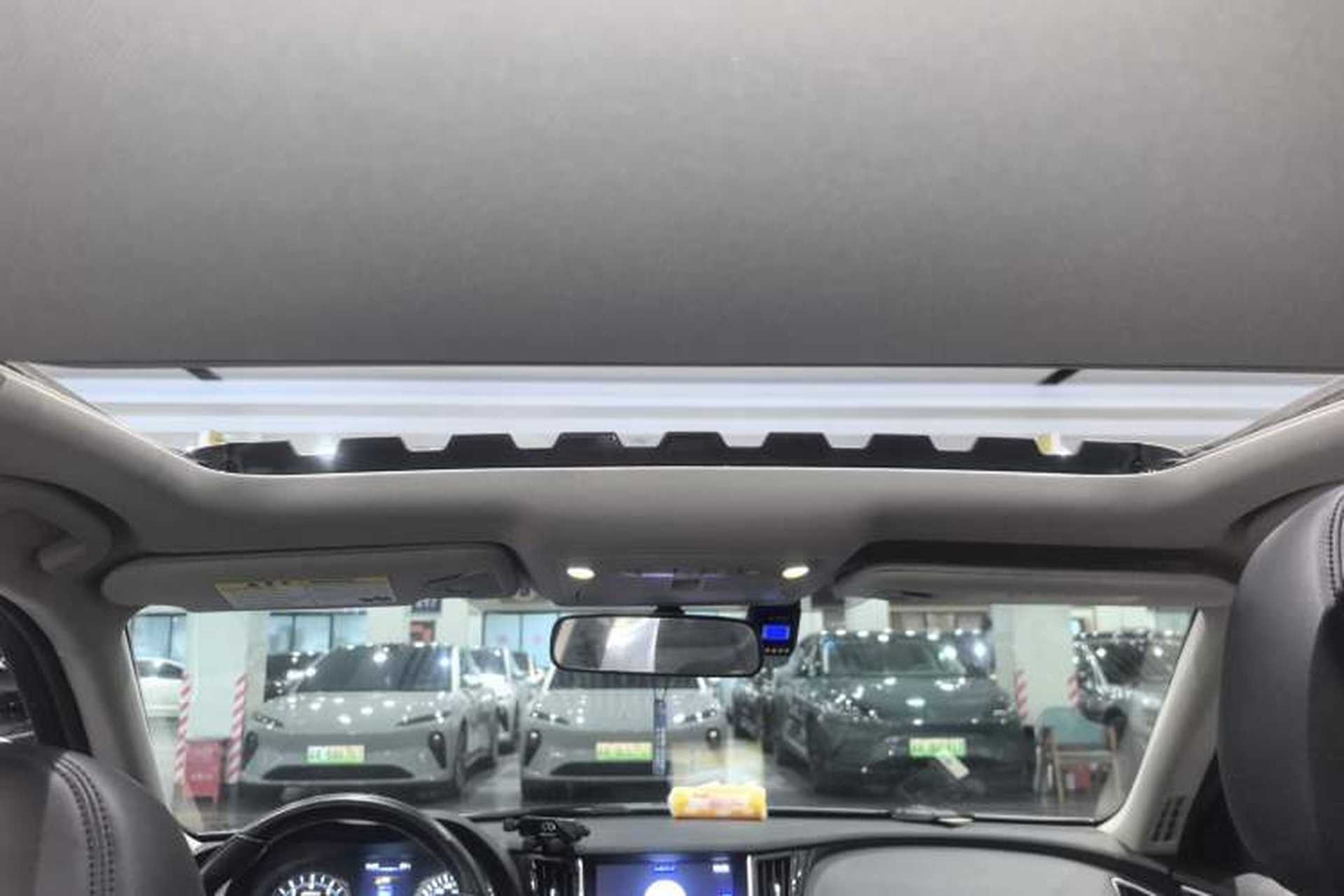 Used Infiniti Q50L 2018 2.0T Comfort Edition China VI Standard Headliner