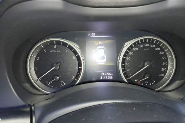 Used Infiniti Q50L 2018 2.0T Enjoyment Version China V Standard Instrument Cluster