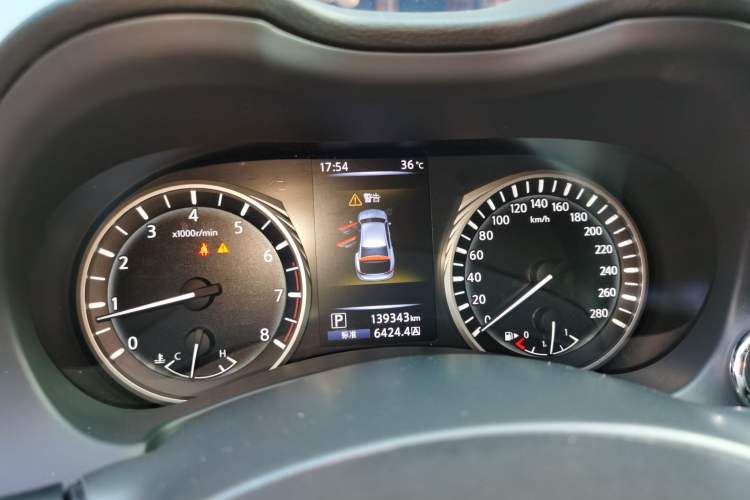 Used Infiniti Q50L 2018 2.0T Comfort Edition China VI Standard Instrument Cluster