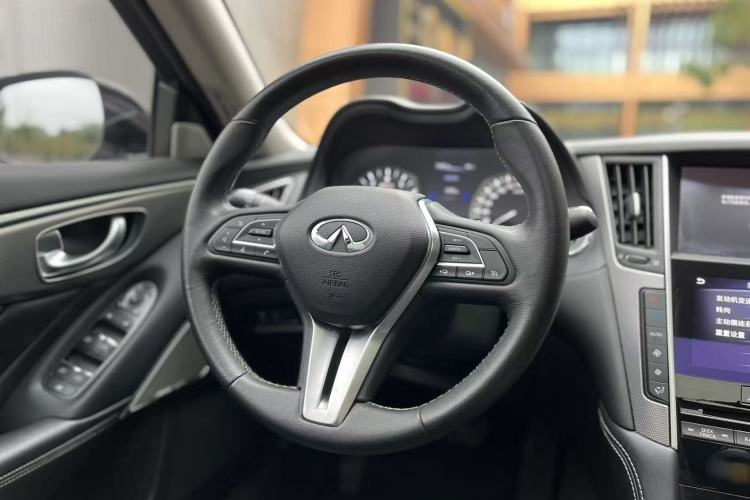 Used Infiniti Q50L 2018 2.0T Enjoyment Edition China V standard Interior 1
